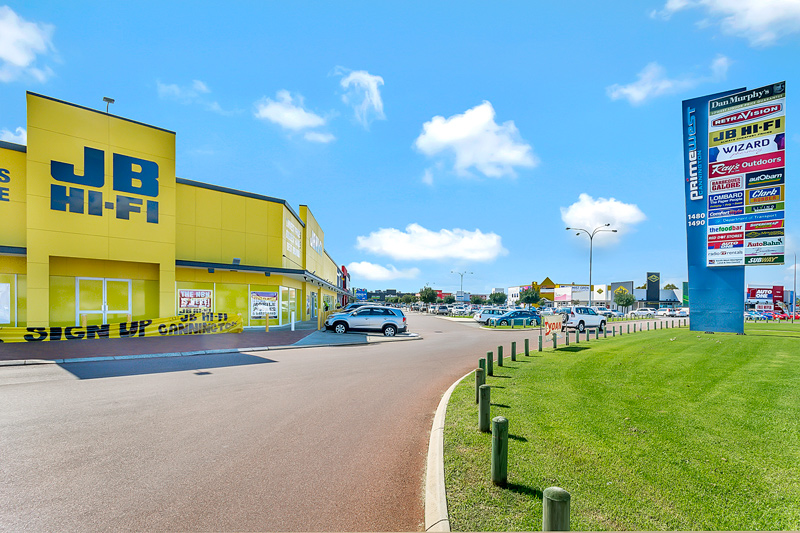 Highbury Cresent Beckenham Land4Sale